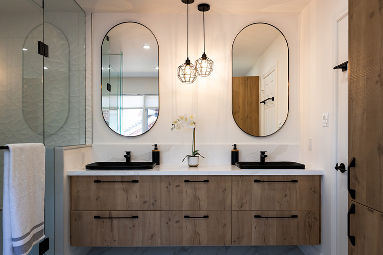 Custom cabinetry installation in Oshawa kitchen