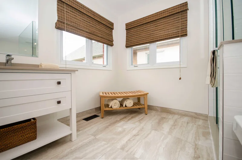 Coastal Cool Ensuite - Image 12