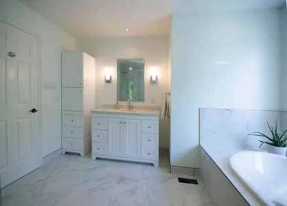 Spacious and Crisp in all White - Image 9