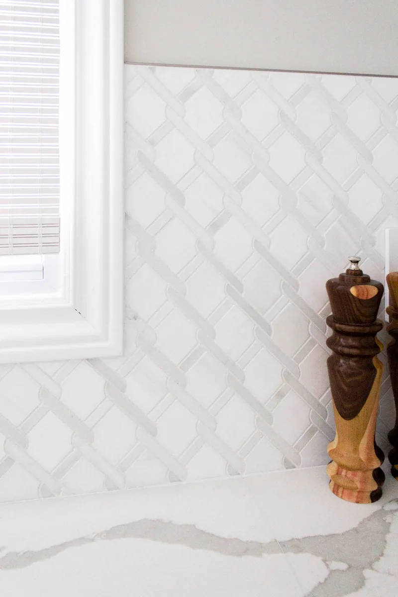 Petit Kitchen with Hidden Storage - Image 10