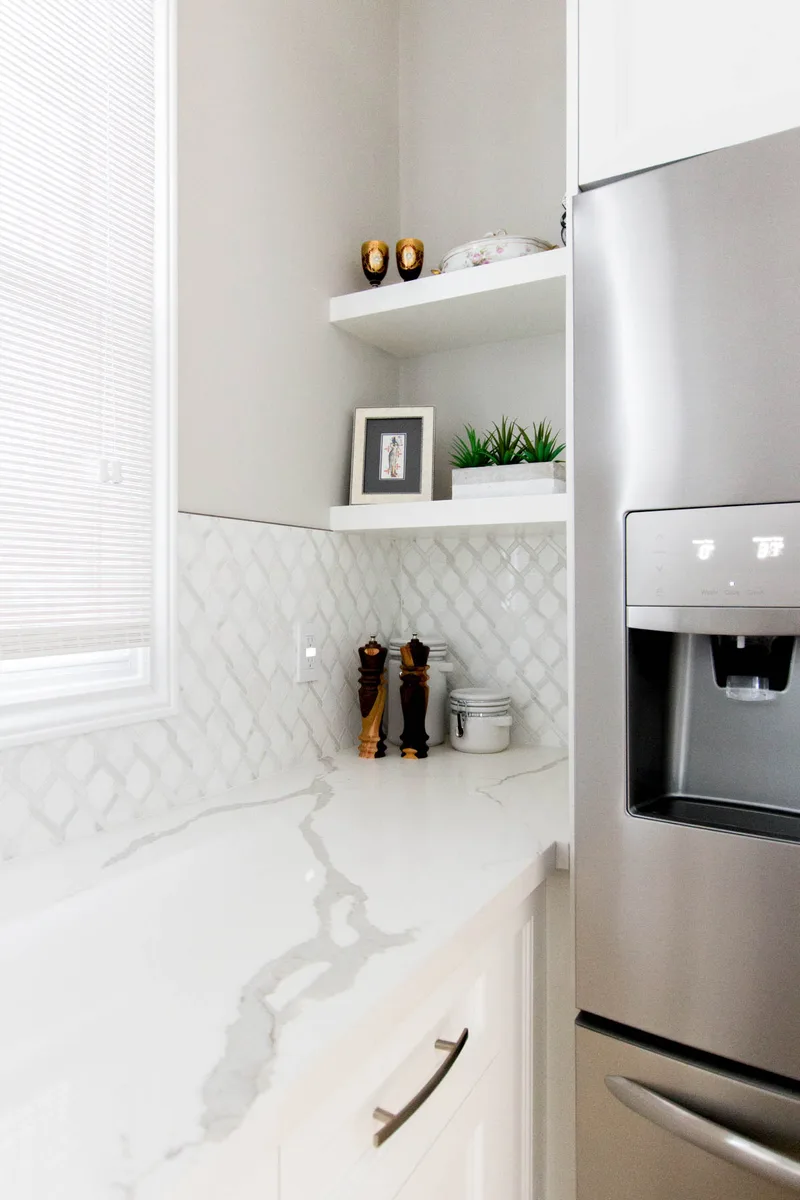 Petit Kitchen with Hidden Storage - Image 2