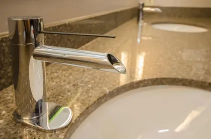 Chromotherapy in Main Bathroom - Image 25