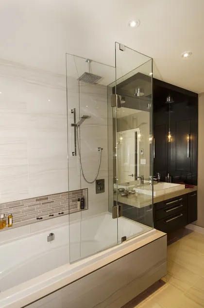 Bathroom with Wall Mounted Toilet - Image 8