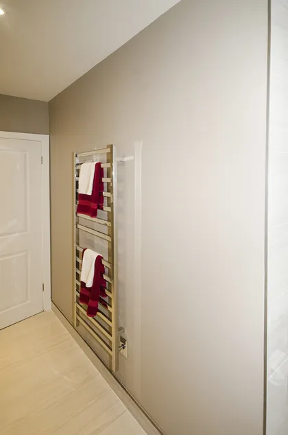 Bathroom with Wall Mounted Toilet - Image 9