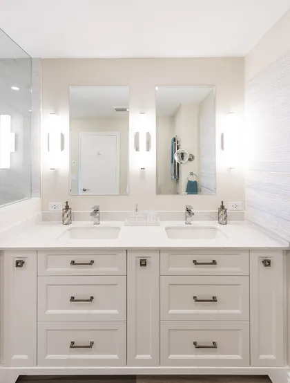Marble and Quartz Bathroom - Image 1