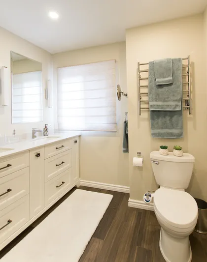 Marble and Quartz Bathroom - Image 6