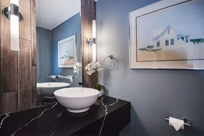 Blue Powder Room - Image 14