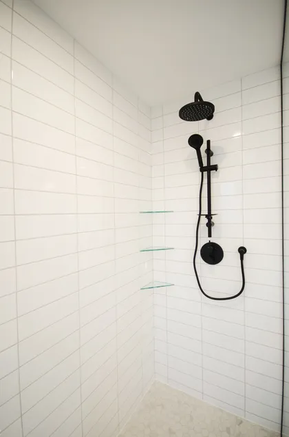Modern Industrial Bathroom - Image 6