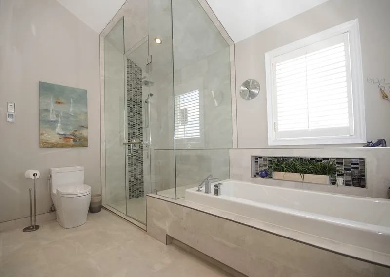 Ensuite with Cathedral Ceilings - Image 8