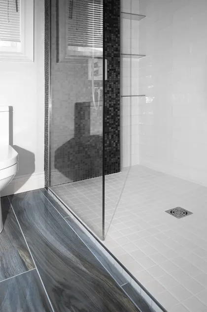 Two Kids Bathroom - Image 3