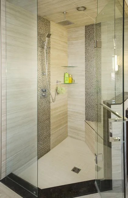 Visually Enlarged Ensuite - Image 2