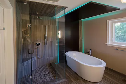 Chromotherapy in Main Bathroom - Image 9