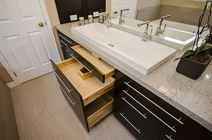 Ensuite with Trough Sink - Image 11