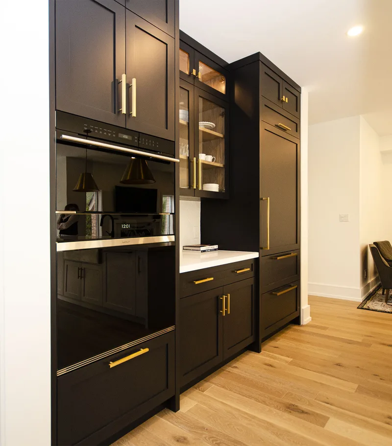 Contemporary Black and White Kitchen Renovation in Pickering - Image 13