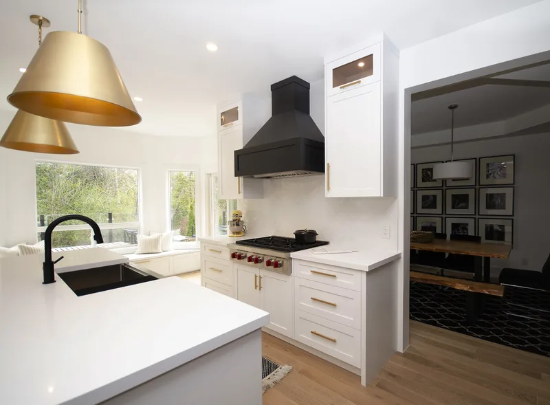 Contemporary Black and White Kitchen Renovation in Pickering - Image 15