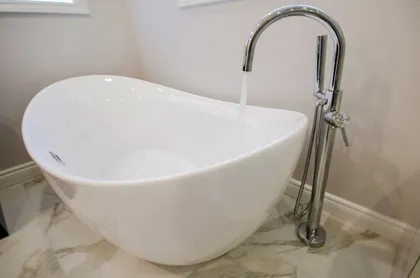 Luxurious Steam Shower Ensuite Renovation in Whitby - Image 2