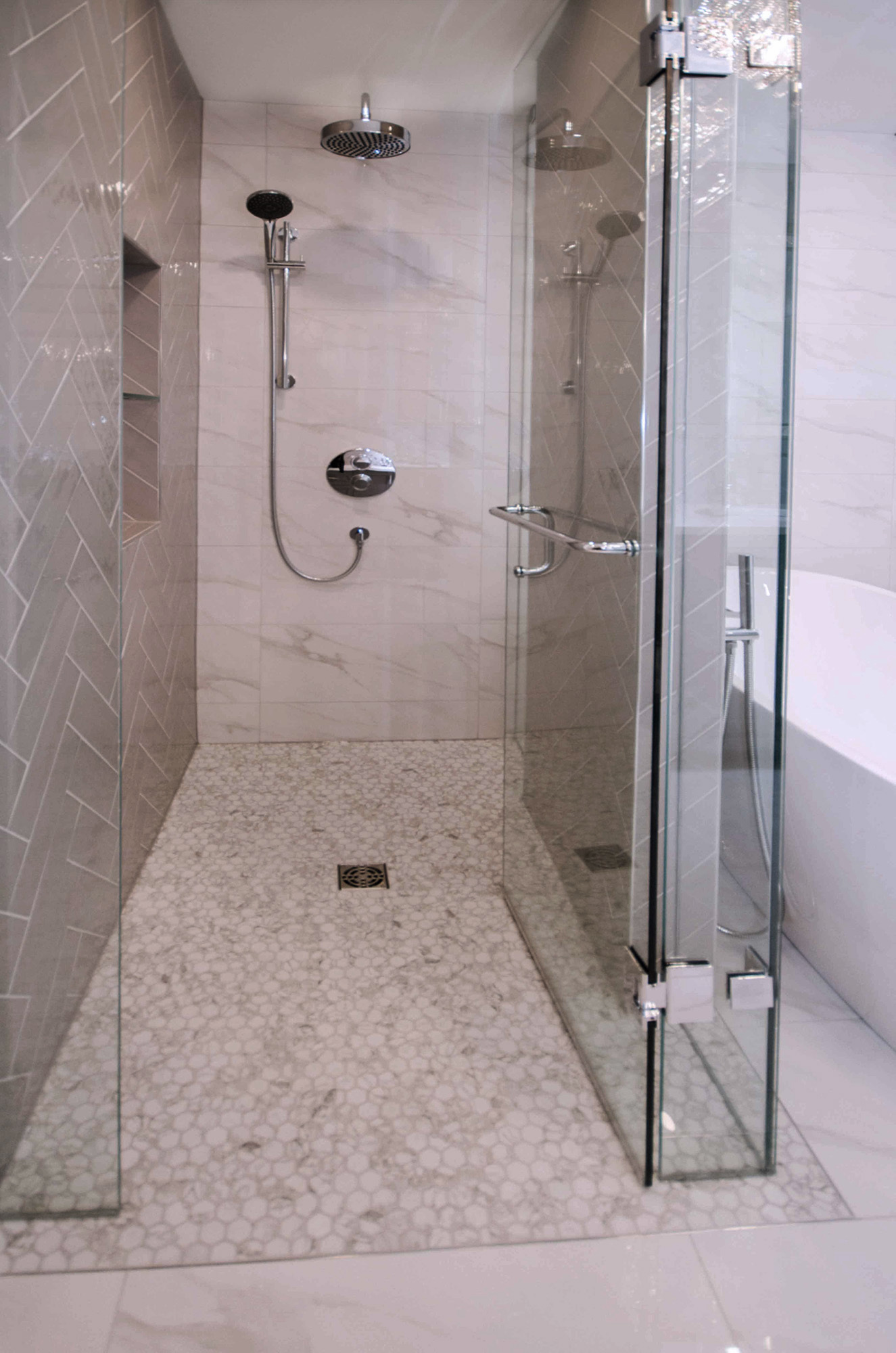 bathroom_renovations_bathroom_renovations_Floor_and_Bath_Design_09