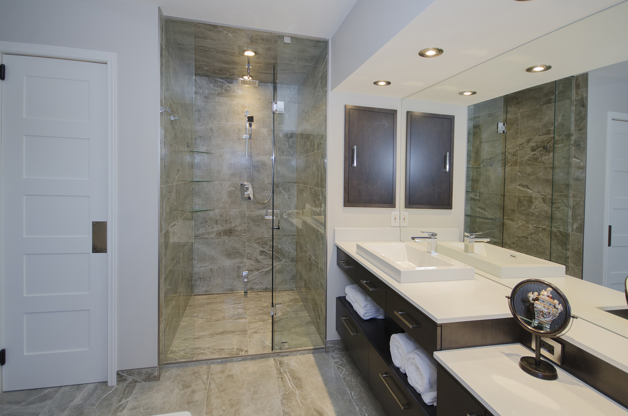 Batroom_Remodeling_Floor_Bath_Design_01