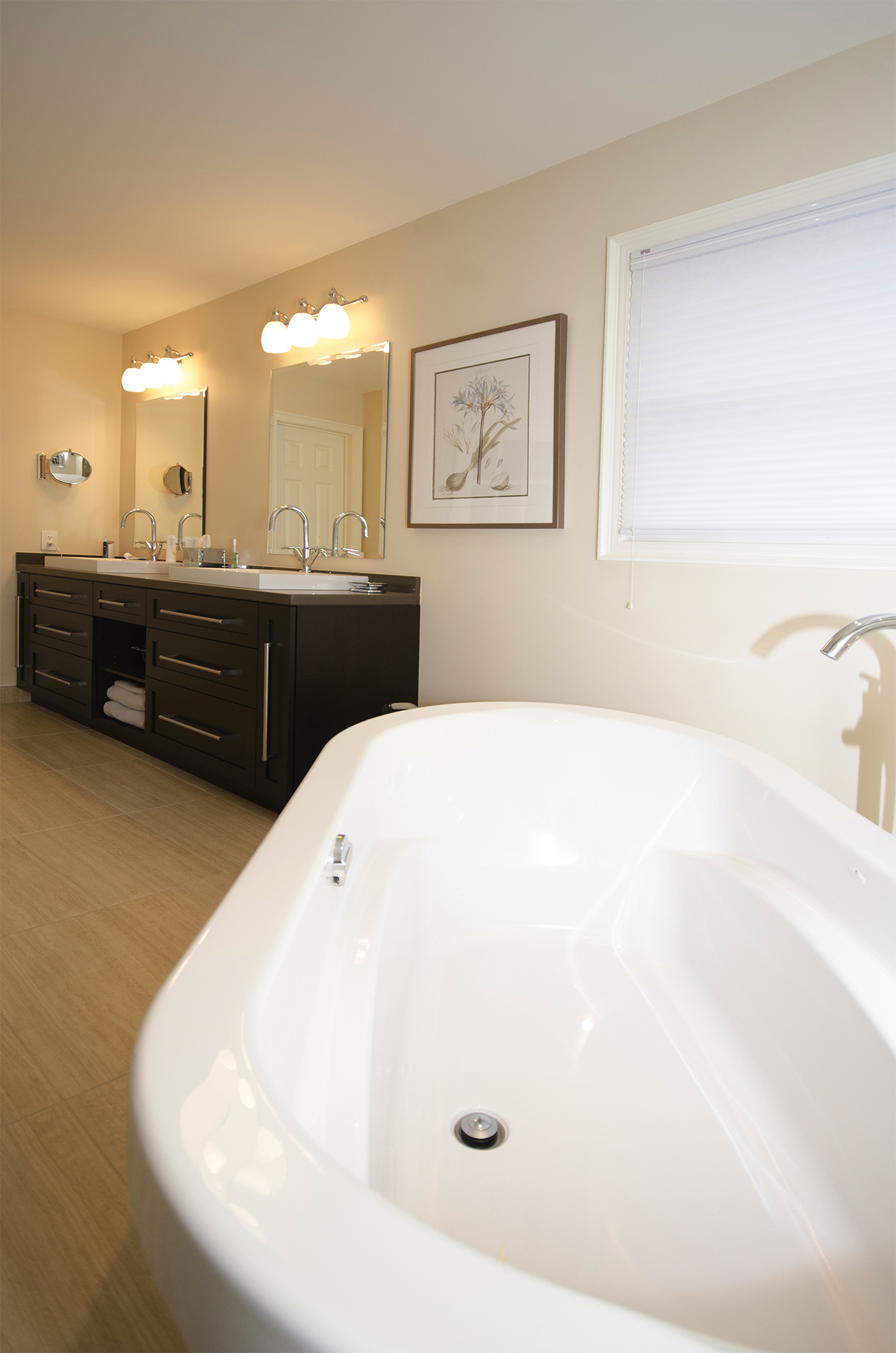 Ensuite_Renovations_Floor_and_Bath_Design_03